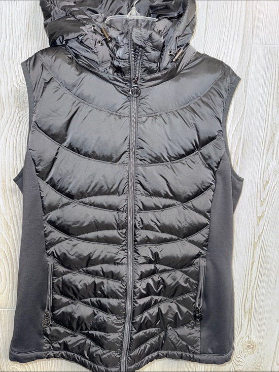 Michael Kors Jackets & Blazers - Michael Kors Black/Charcoal Gray packable Quilted Hooded Vest